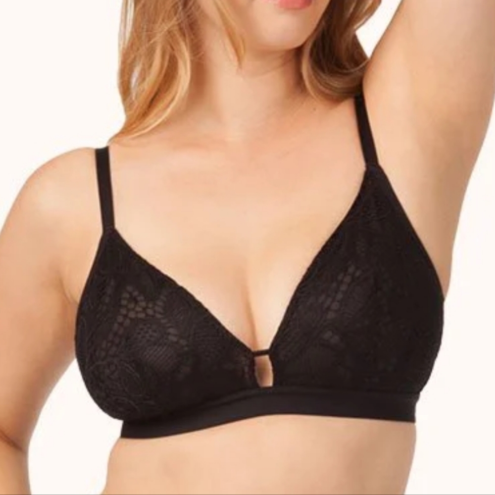 LIVELY THE PALM LACE BUSTY BRALETTE